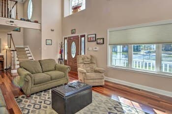 Cape May Getaway w/ Private Deck & Hot Tub!