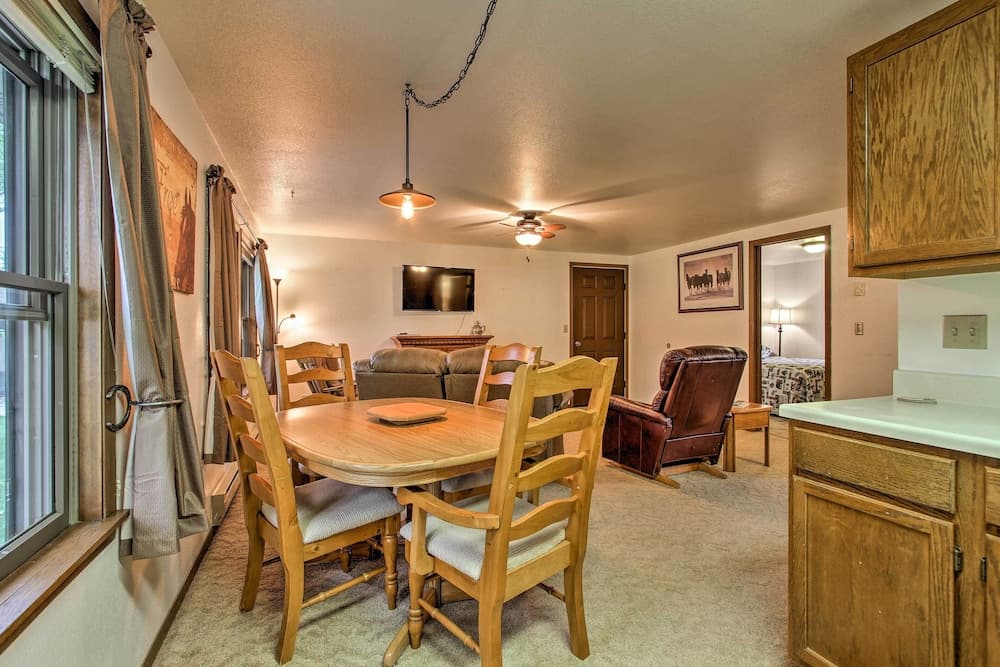 Cozy Angler's Apt - Steps to Trout Fishing River!