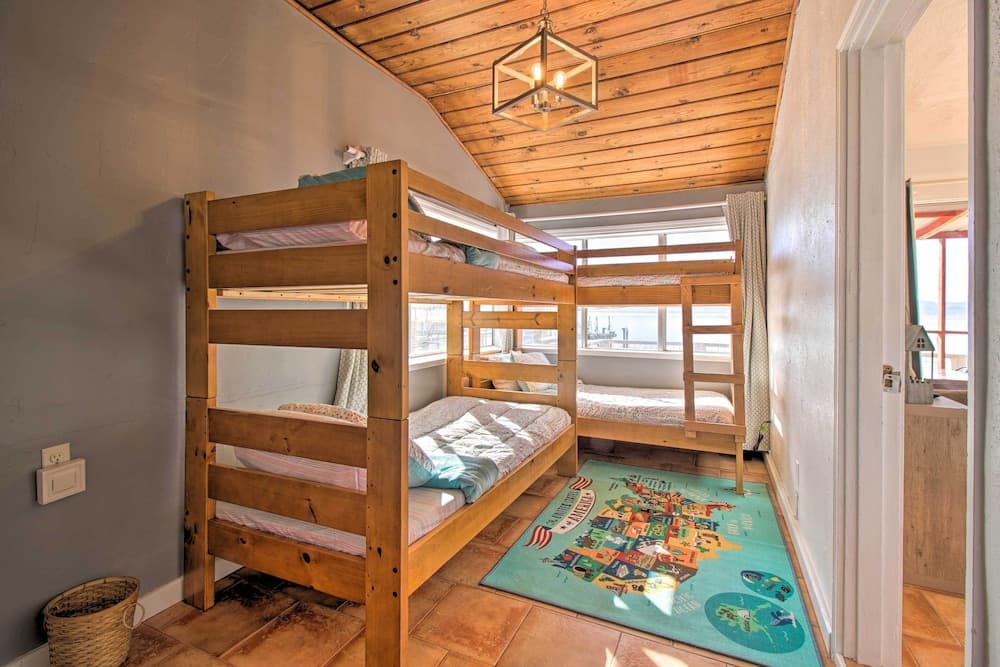 Lakefront Sanctuary w/ Mount Konocti Views