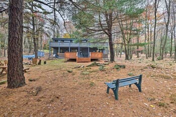 Modern Home w/ Deck < 1/2 Mi to Lake Harmony!