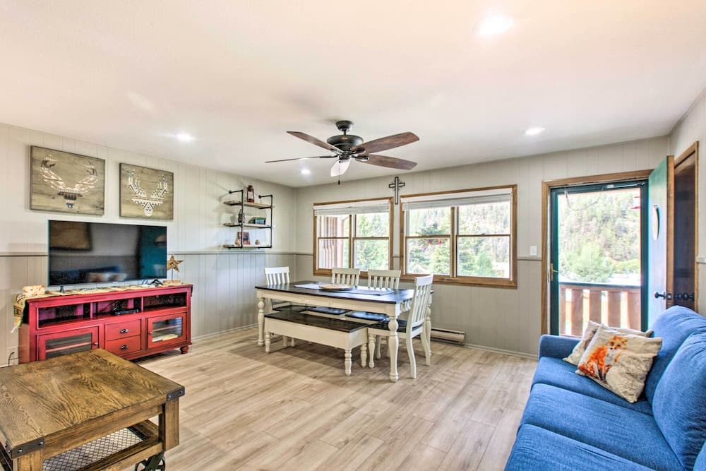 Main St Red River Ski Condo w/ Mountain View!