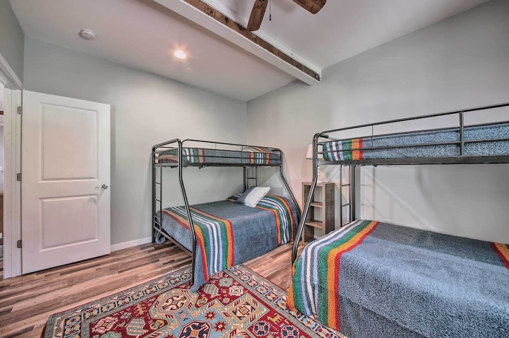 Peaceful Guest Home w/ Patio on 152-acre Farm