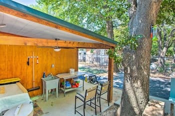 Pet-friendly Kingston Getaway w/ Boat Dock!