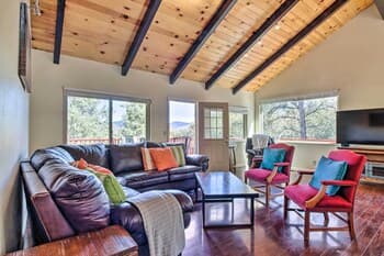 Pine Mountain Club Gem ~ Half Mi to Village!