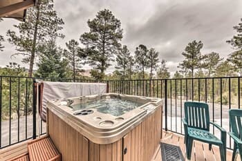Private Casa Ruidoso With Views & Pool Table!