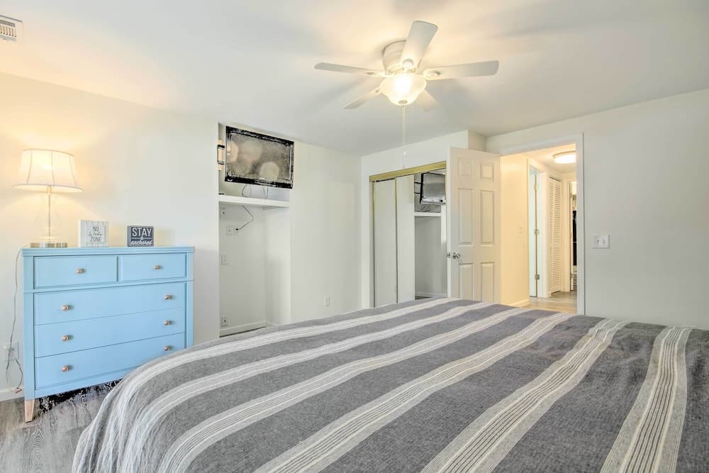 Boat Slip, Fire Pit: Lakefront Sunrise Beach Home!