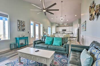 Vibrant Oceanfront House w/ Private Beach!