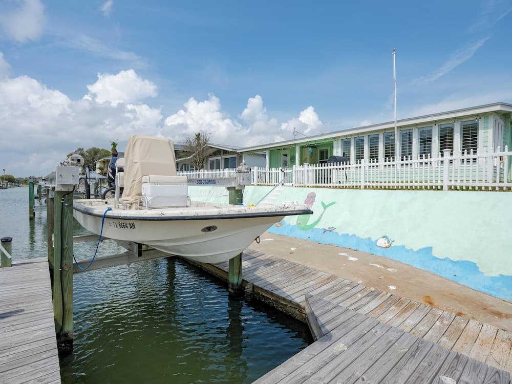 Pelican Cove by Miss Kitty’s