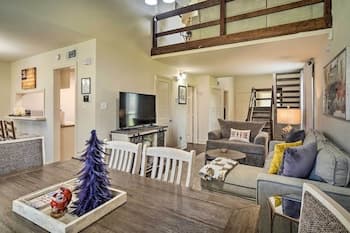 Baton Rouge Townhome ~ 3 Mi From LSU Campus!