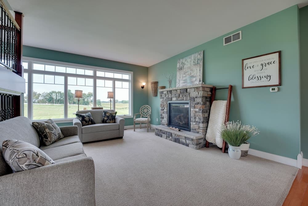 Blue Birds Perch: Stunning Home on Private Hilltop