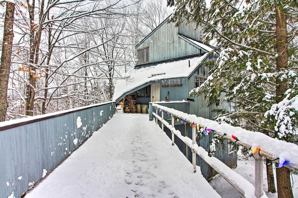 Walk to Ski Trails: Ludlow Home on Okemo Mountain!