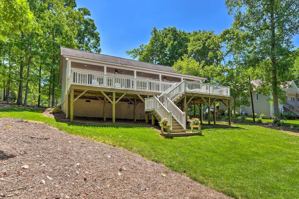 Lake Norman Retreat w/ Dock ~ 1 Mi to Marina!