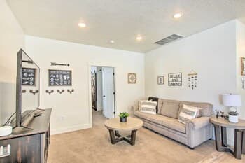 Garden City Home w/ Pool Access by Bear Lake!