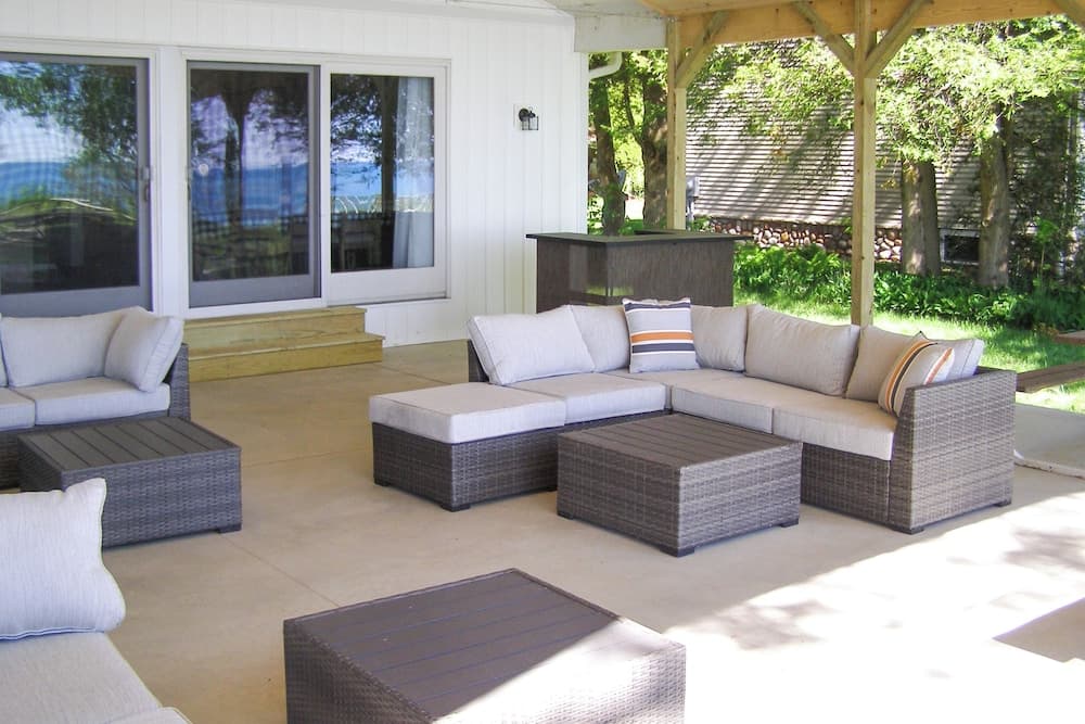 Lakefront Forestville Paradise w/ Private Beach!