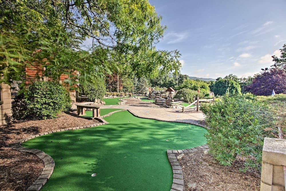 Mcgaheysville Vacation Rental: Yard & Fire Pit!