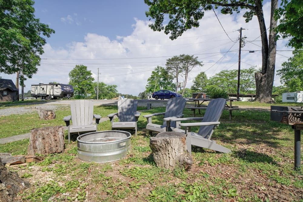 Lakefront Cabin in Dandridge w/ Fire Pit & Grill!