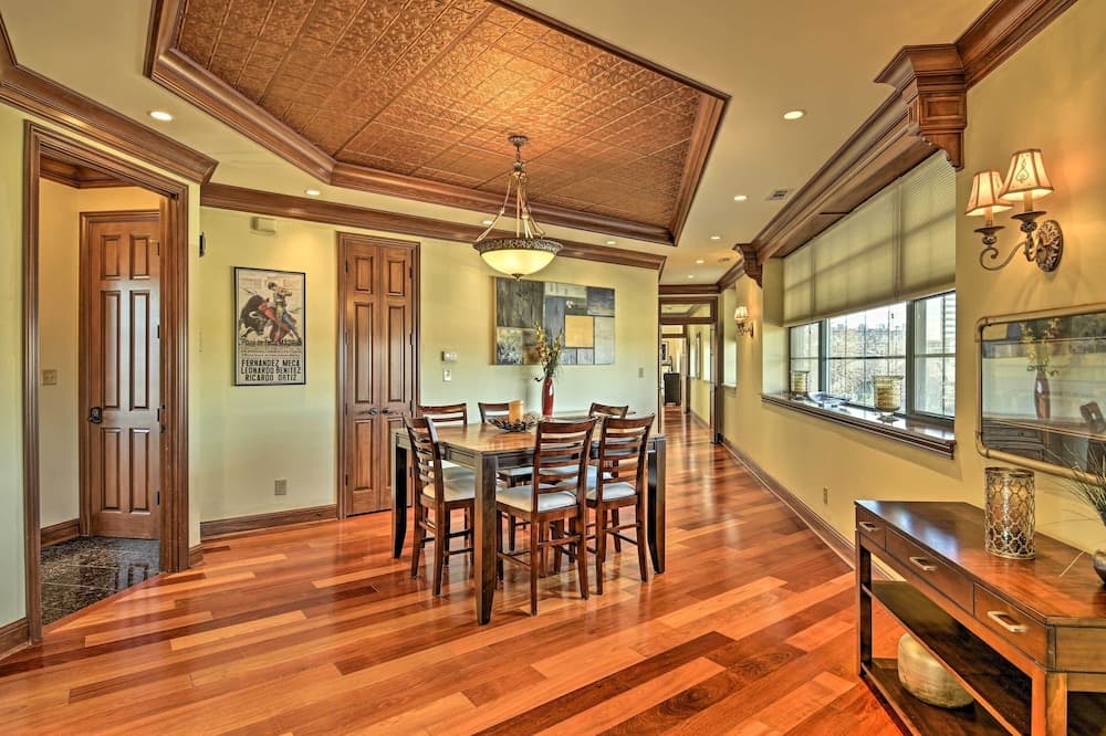 Spacious Indianapolis Condo w/ Private Gym!