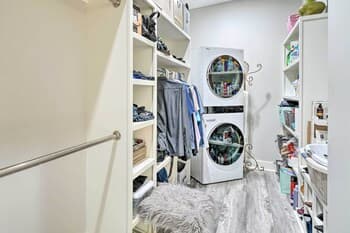 Sleek Ludington Haven < 1 Mi to Lake Michigan