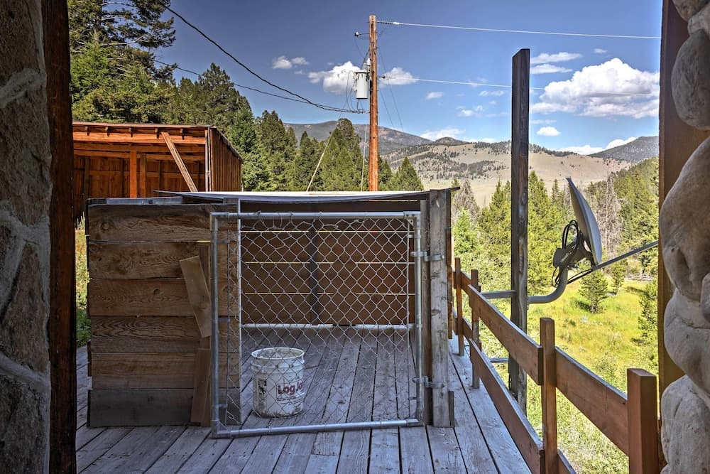 'sasquatch Inn' Retreat Near Fishing & Hunting!