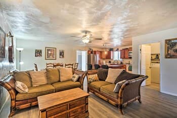 Quaint Pahrump Ranch: 6-horse Barn & Fire Pit