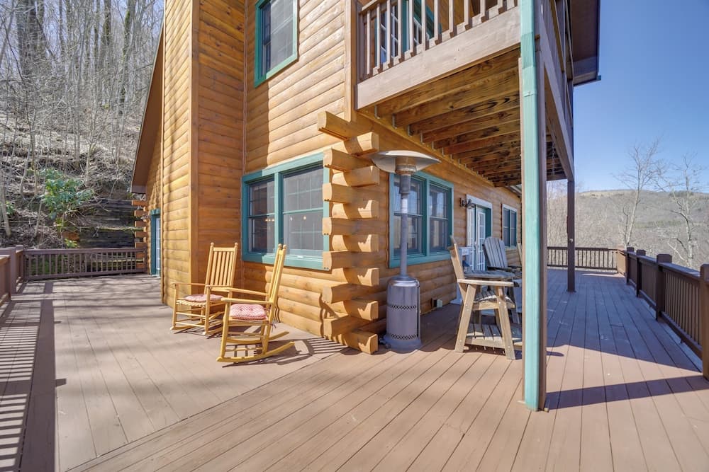 Waynesville Vacation Rental w/ Mountain Views!