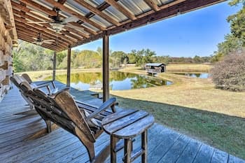 Unique Loft Cabin: Fire Pit & Fishing Access!