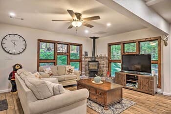 Arnold Home w/ Private Hot Tub + Fire Pit!