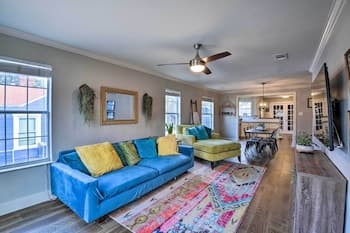 Colorful Fort Worth Home ~ 5 Mi to Downtown