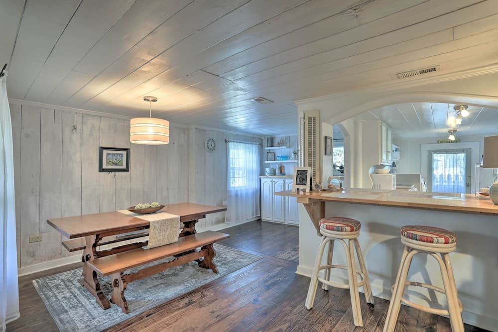 Coastal, Walkable Home in Historic Southport!