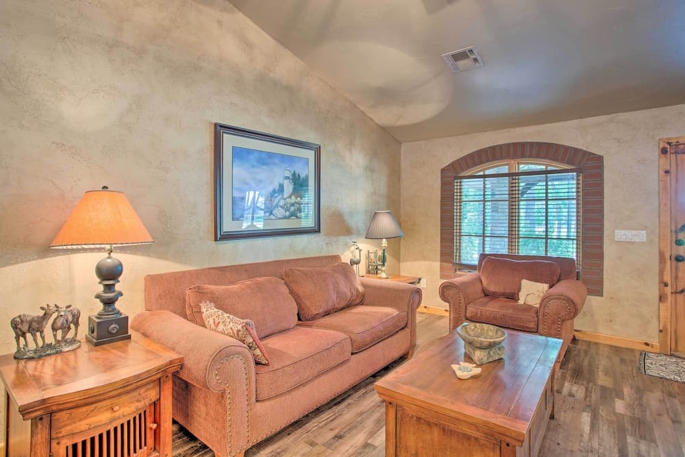 Kingston House w/ Fire Pit, Short Walk to Lake!