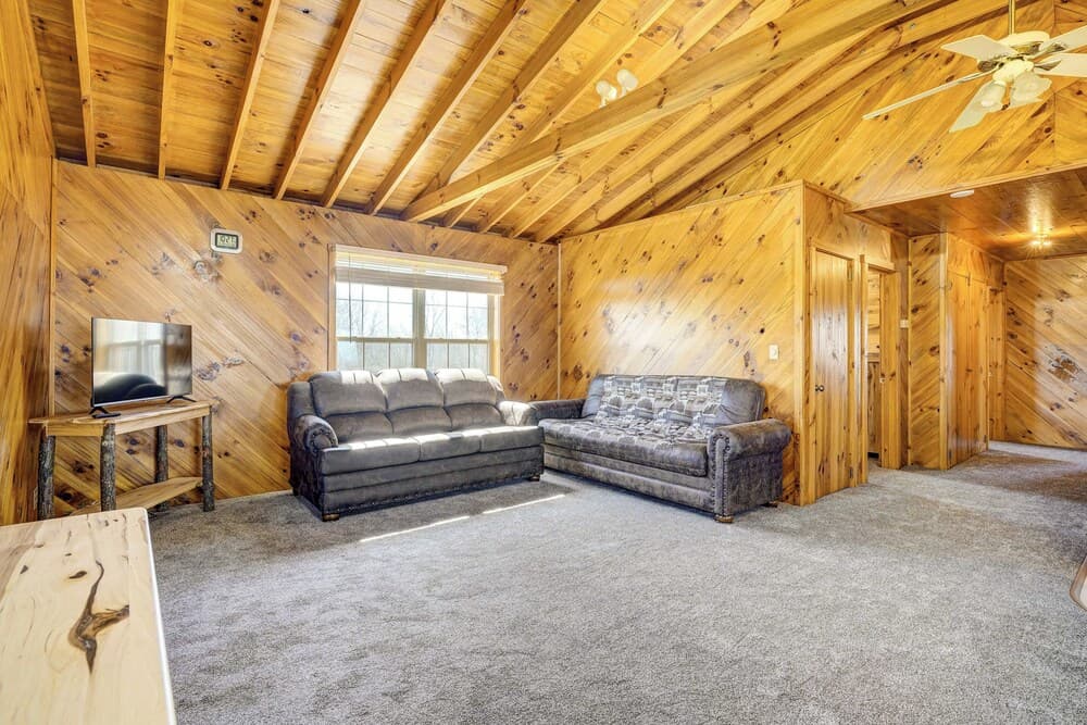 Racine Vacation Rental 25 Mi to Athens!