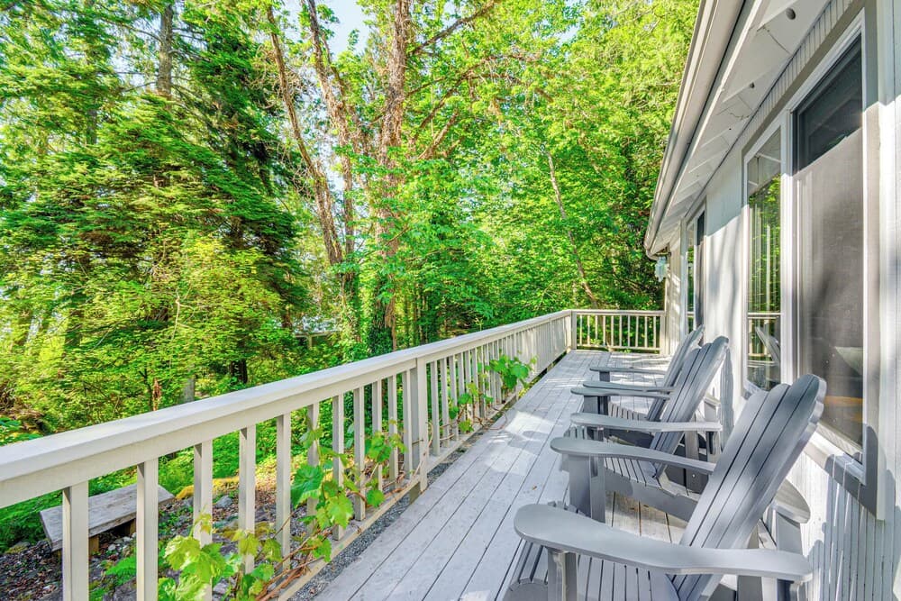 Shelton Gem w/ Kayaks: Private Beach Oyster Hunt