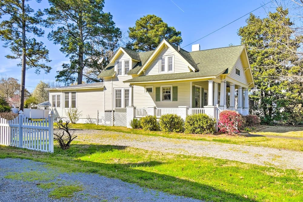 Edenton Vacation Rental w/ Patio: Walk Downtown