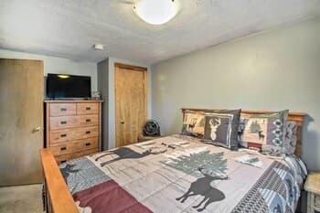 Rustic Madison Cabin Retreat w/ Deck & Grill!