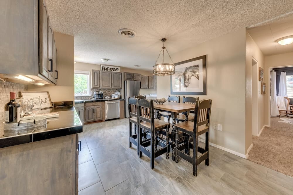 Ruidoso Home w/ Patio, Walk to Restaurants!