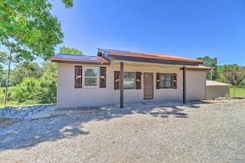 Salesville Cottage: Near Marinas & Boating!