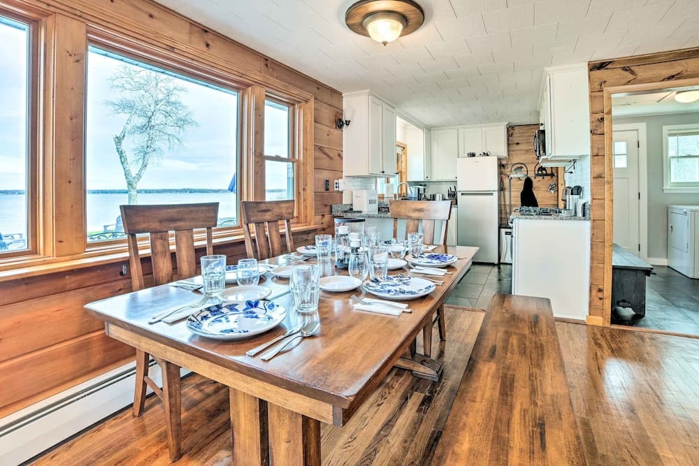 Houghton Lake Cottage w/ New Private Deck!