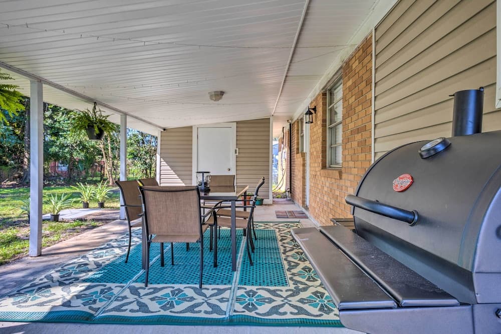 Charming Gulfport Escape: Half-mile to Beach!