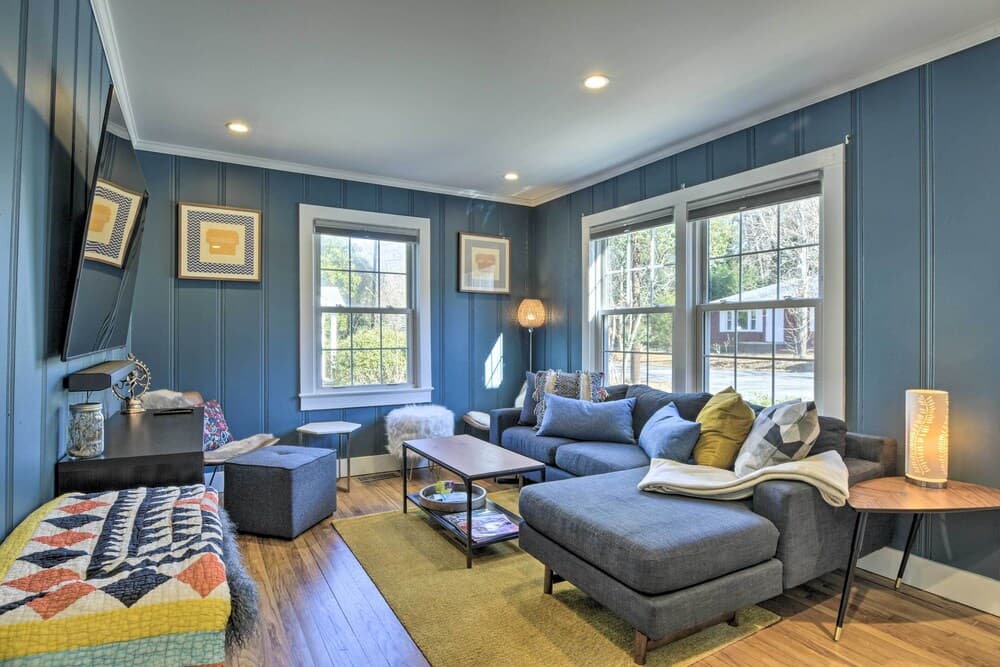 Renovated Carrboro House With Deck & Fire Pit!