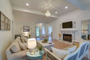 Bay City Vacation Rental ~ 6 Mi to Sargent Beach