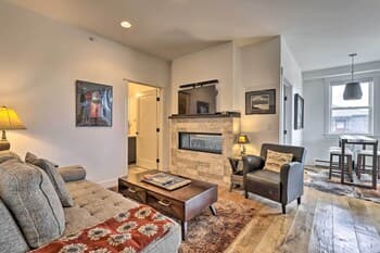 Chic Grand Lake Condo Near Hiking & Boating!