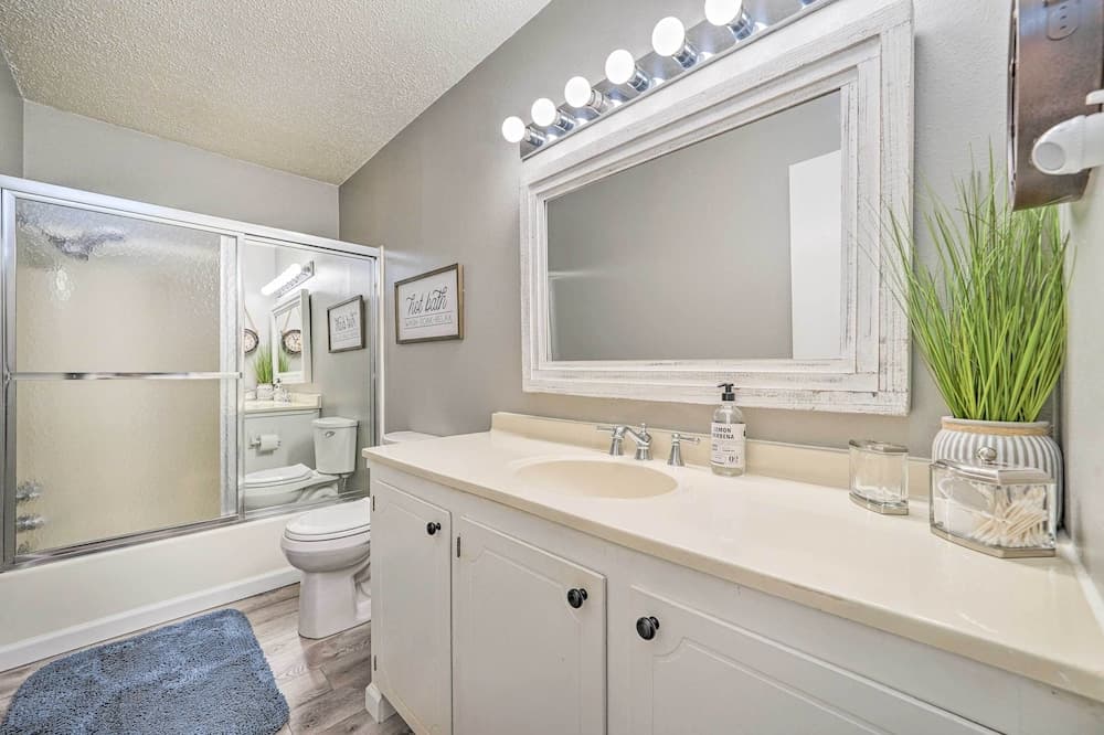 Cozy Murfreesboro Home Near Local Attractions!