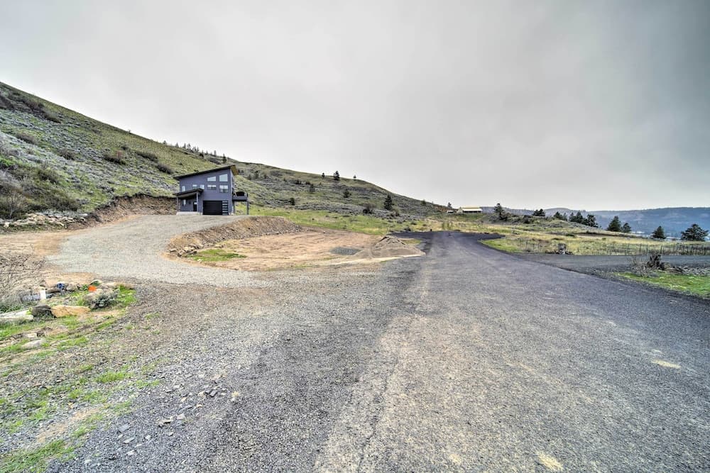 Modern Davenport Home w/ Water View & Grill!