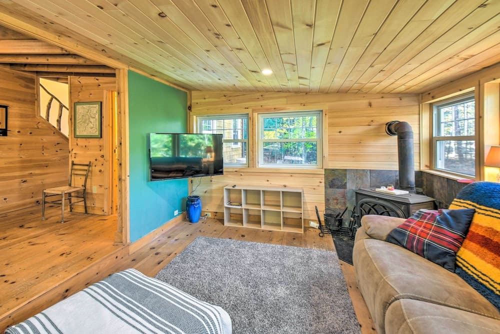 Private Sunapee Getaway: 2 Mi to Ledge Pond!