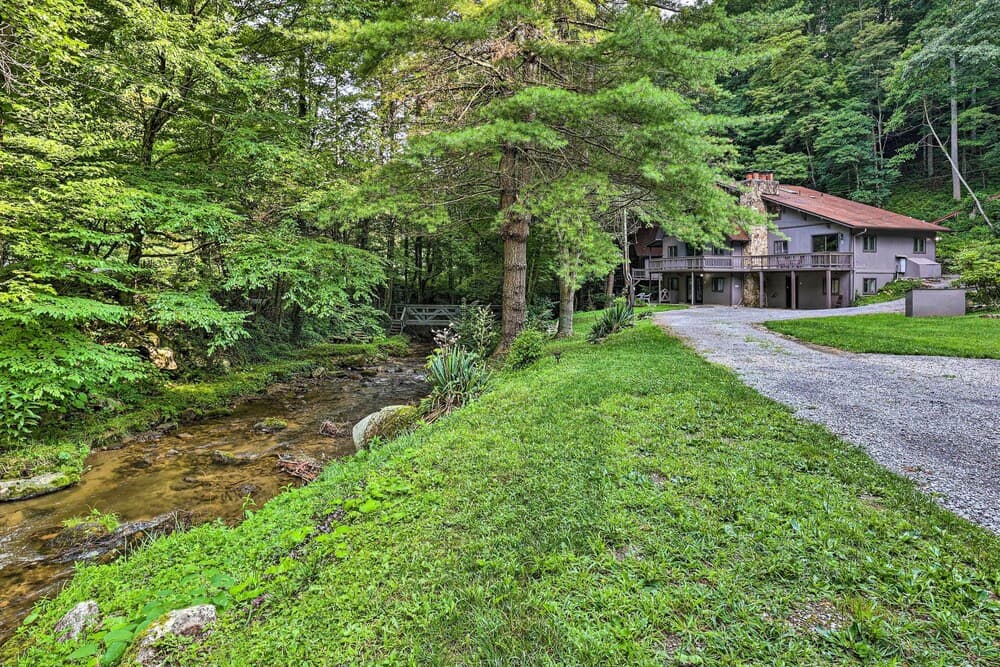 Roan Mountain Creekside Cabin: Hike & Fish!