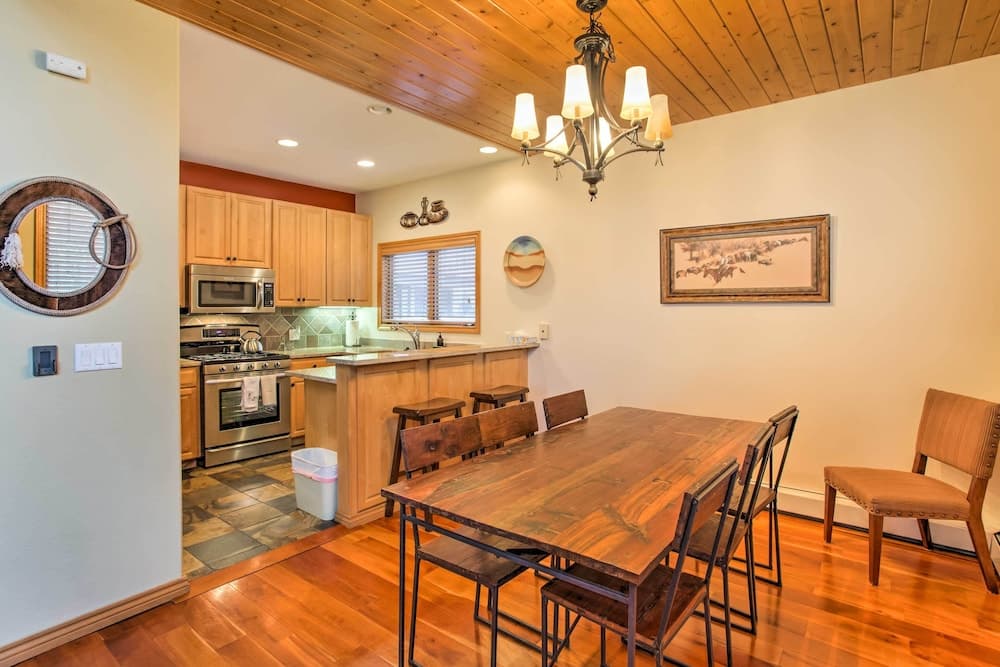 Steamboat Springs Townhome: 1 Block to Ski Lifts!