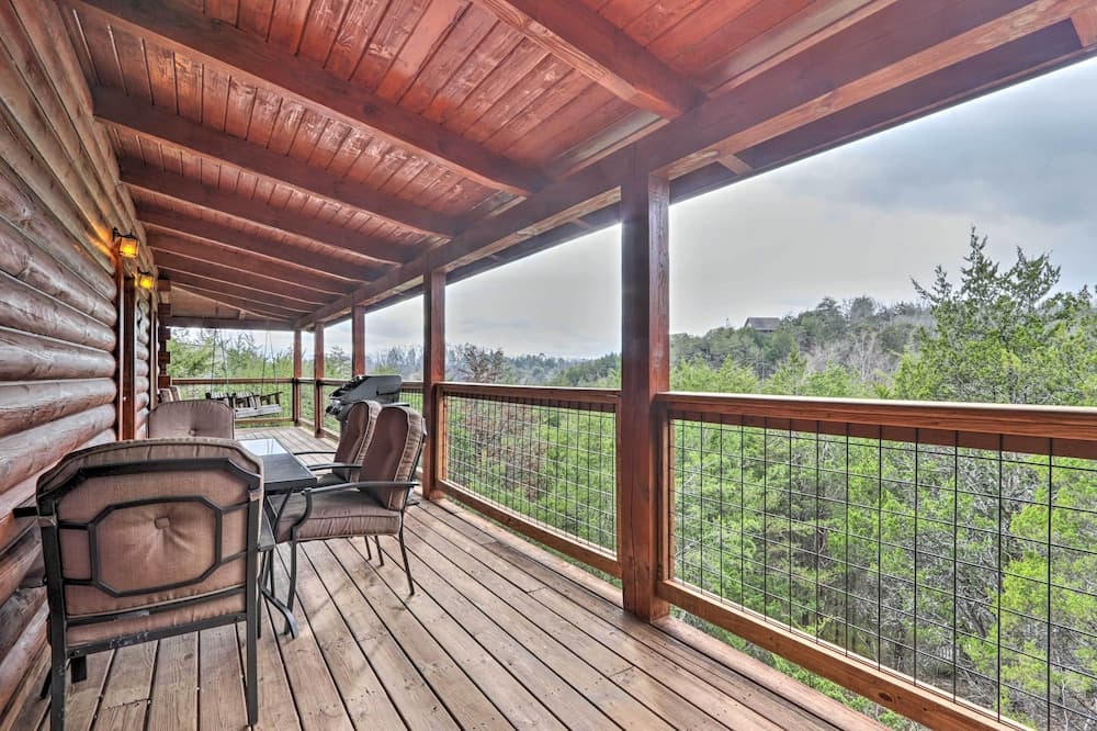 Smoky Mountains Cabin < 1 Mi to Douglas Lake