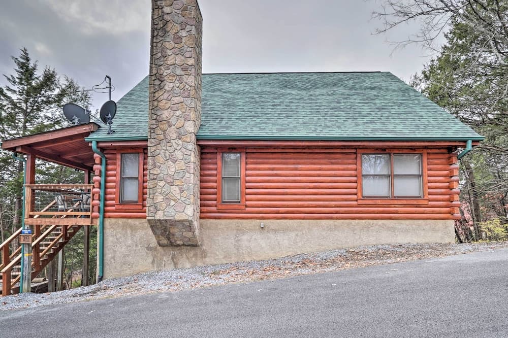 Smoky Mountains Cabin < 1 Mi to Douglas Lake