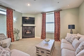 Downtown Omaha Condo - Walk to The Riverfront