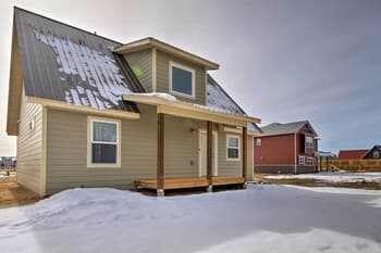 30 Mi to Crested Butte: Dog-friendly Home By River